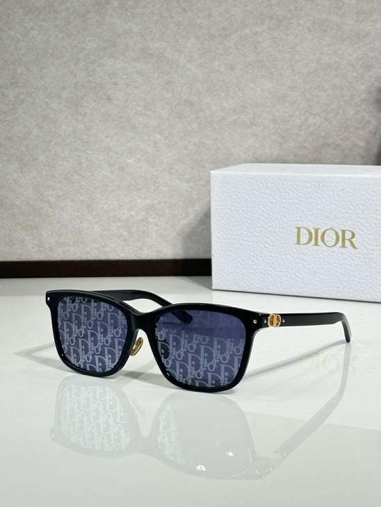 Picture of Dior Sunglasses _SKUfw76300870fw